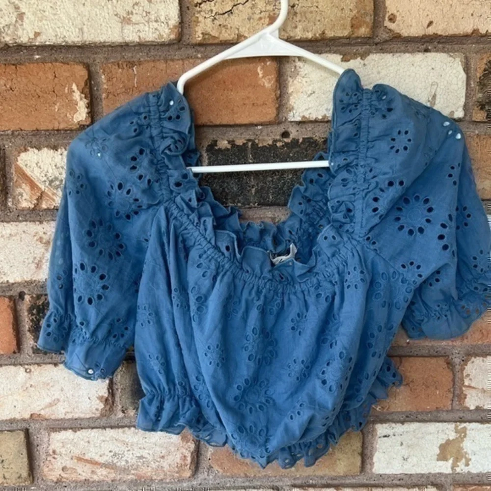 NWT Elan Eyelet Crop Top